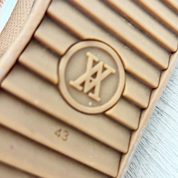 VIVAIA Women’s Camel COURTNEY Boots Round-Toe Water-Repellent Faux Fur Size 11 - Picture 9 of 9